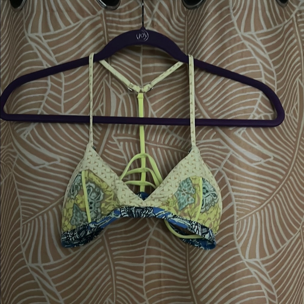 Maaji bikini top small reversible